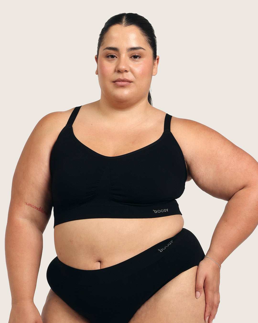 Full Bust Wireless Bra - Black