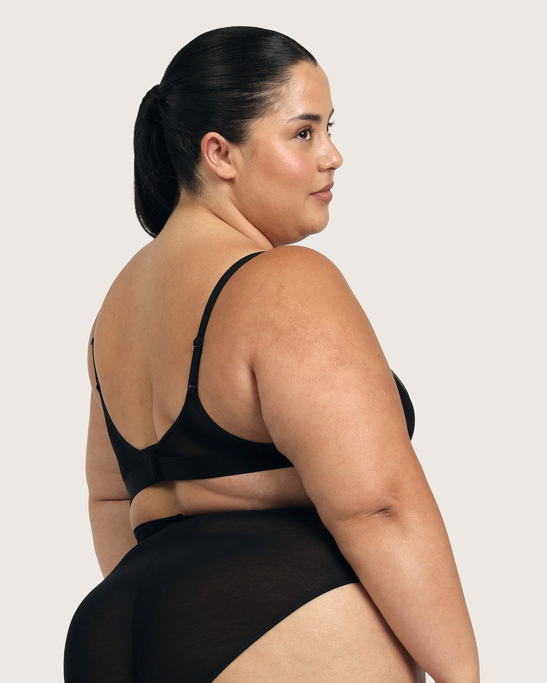 FreeMesh Full Bust Wireless Bra - Black